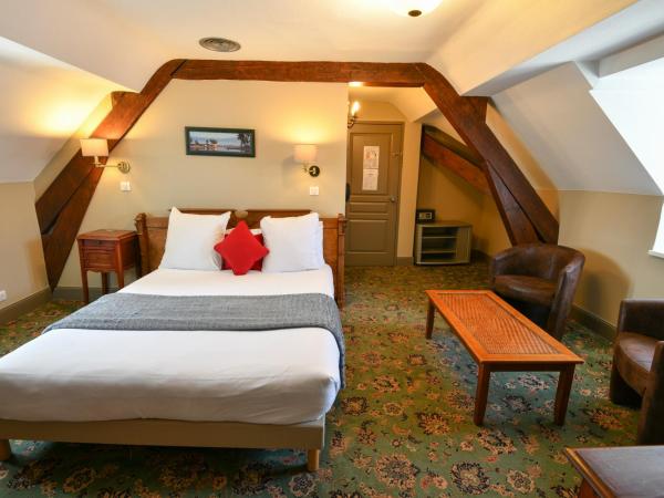 Hotel De Gramont : photo 3 de la chambre suite familiale