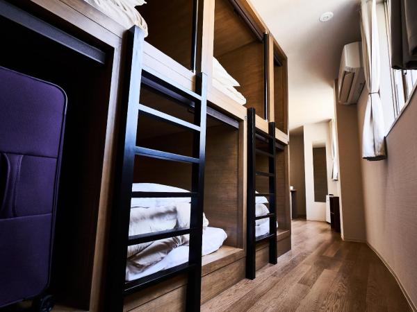 &AND HOSTEL HOMMACHI EAST : photo 4 de la chambre lit superposé dans dortoir mixte