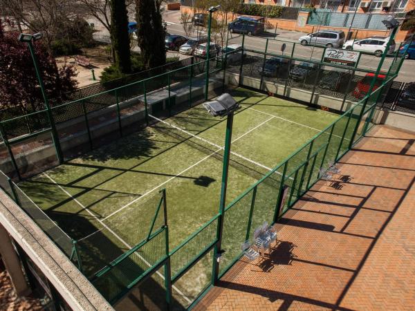 TaCH Madrid Airport : photo 6 de la chambre chambre triple avec baignoire