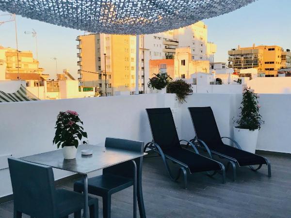 Hostal El Caprichito Marbella : photo 7 de la chambre suite avec terrasse