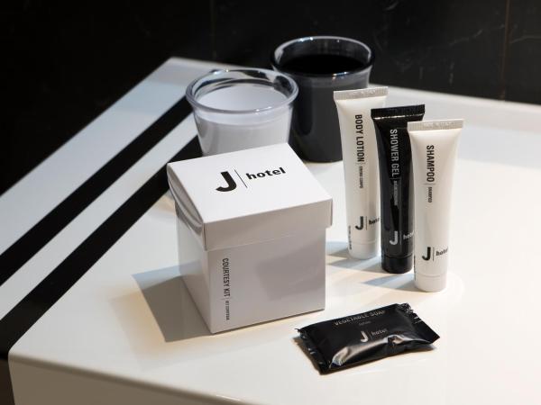 J Hotel : photo 2 de la chambre chambre triple standard