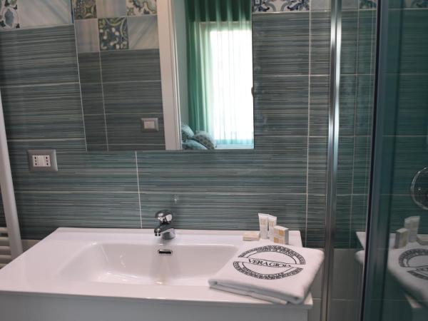 Vera Gioia Rooms de Charme : photo 9 de la chambre chambre double deluxe avec balcon