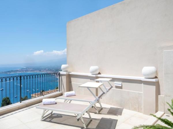 Hotel Villa Belvedere : photo 2 de la chambre suite avec terrasse - dépendance