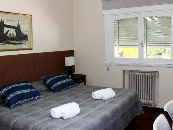 Juana Banana Bed and Breakfast : photo 2 de la chambre chambre double ou lits jumeaux avec salle de bains privative externe