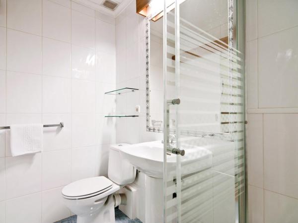 Hostal Asunción : photo 9 de la chambre chambre quadruple