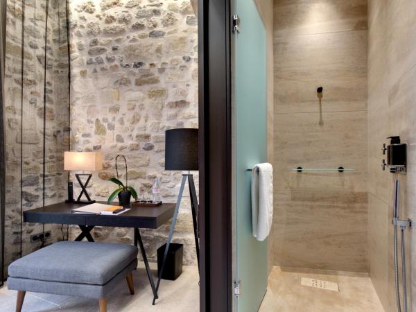 Boutique Hôtel des Remparts & Spa : photo 10 de la chambre chambre double deluxe