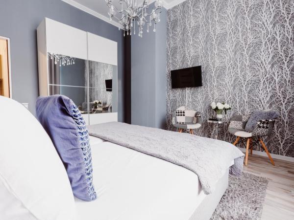 Z14 Boutique Residence - Krakow Old Town : photo 5 de la chambre suite 2 chambres deluxe avec lits king-size et climatisation