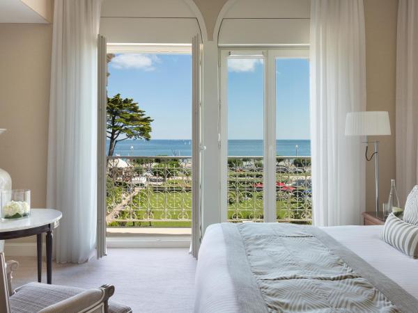 Hôtel Barrière Le Royal La Baule : photo 1 de la chambre suite deluxe - vue sur mer