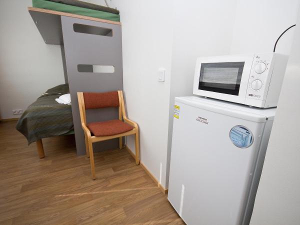 Hostel Linnasmäki : photo 3 de la chambre chambre quadruple