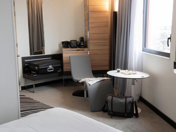 Novotel Saint-Étienne Centre Gare Châteaucreux : photo 4 de la chambre chambre lit queen-size classique