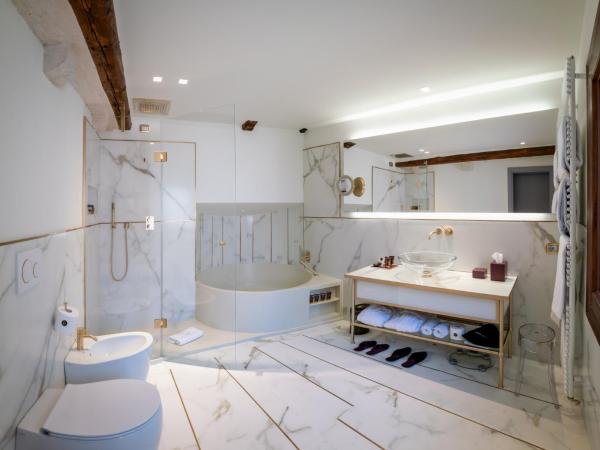 Excess Venice Boutique Hotel & Private Spa - Adults Only : photo 8 de la chambre suite junior supérieure - vue sur canal