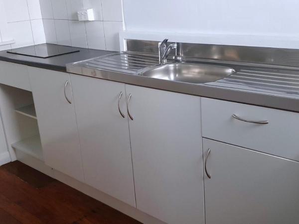 Cosy Cottage Thermal Holiday Park : photo 2 de la chambre cabine basique avec salle de bains commune