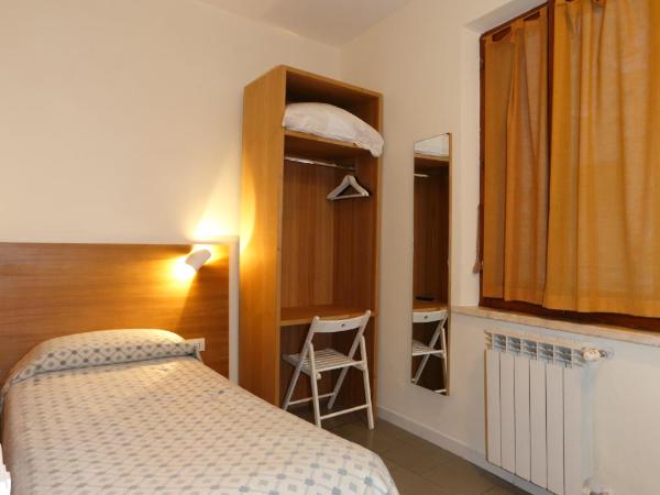 Hotel La Perla : photo 2 de la chambre chambre simple
