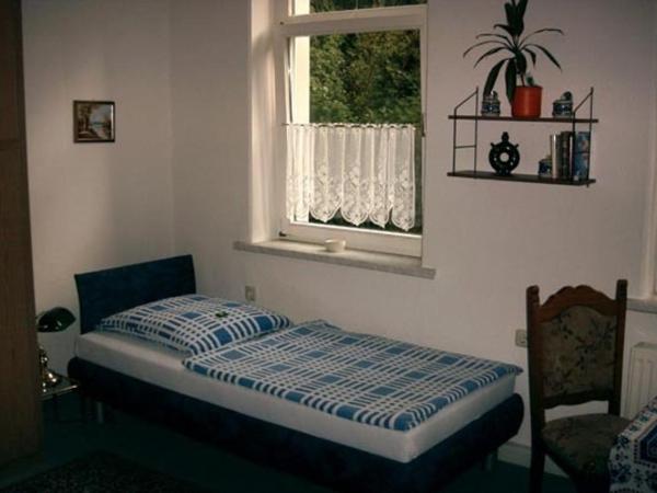 Hotel-Pension Königswald : photo 1 de la chambre chambre double basique avec salle de bains à l'extérieur