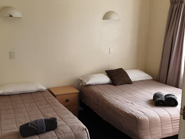Camellia Court Family Motel : photo 1 de la chambre appartement (5 adultes)
