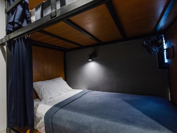 The Z Nite Hostel : photo 6 de la chambre lit superposé dans dortoir pour femmes 