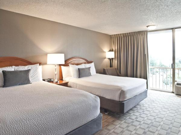 Inn at the Convention Center : photo 1 de la chambre chambre avec 2 grands lits queen-size