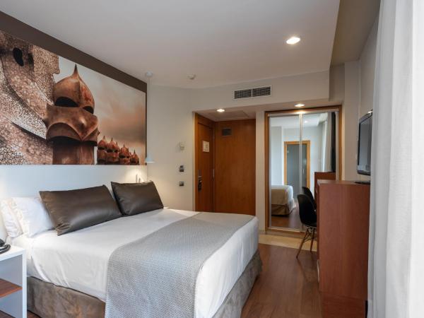 Catalonia Gracia : photo 2 de la chambre chambre double ou lits jumeaux supérieure avec terrasse