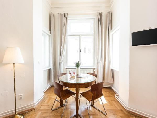 Jacob Brno : photo 6 de la chambre chambre double standard avec vue sur la place