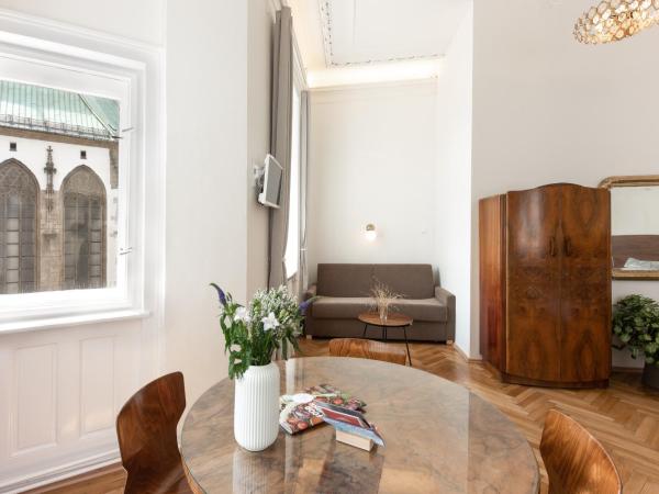 Jacob Brno : photo 3 de la chambre chambre double standard avec vue sur la place