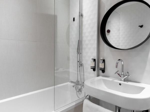 Hôtel Montmorency & Spa : photo 3 de la chambre chambre classique