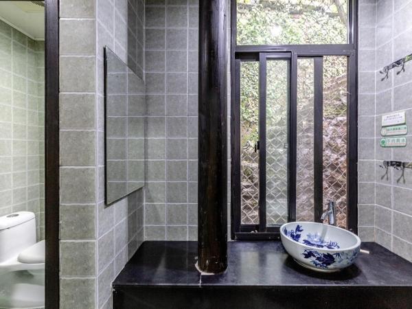 Hofang Guest House : photo 7 de la chambre lit dans dortoir pour hommes de 6 lits