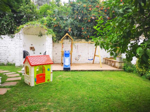 The Foria House by House In Naples : photo 4 de la chambre chambre quadruple - vue sur jardin