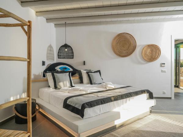 Ikies of Mykonos : photo 3 de la chambre suite - vue sur piscine 