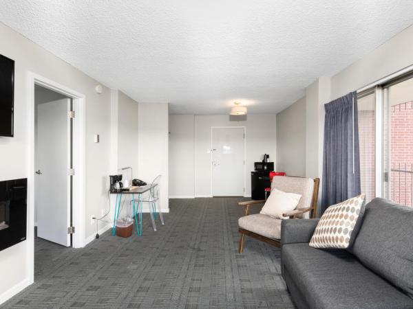 Satellite Hotel : photo 2 de la chambre chambre lit king-size deluxe