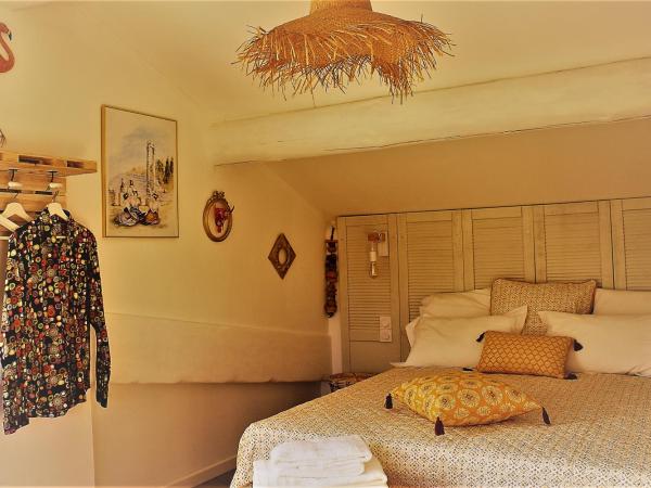 Mas Fandelou : photo 2 de la chambre chambre double avec terrasse - premier Étage