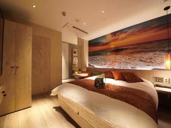 ルトゥール難波 RetourNANBA 男塾ホテルグループ : photo 6 de la chambre chambre double standard - arrivée 21h00