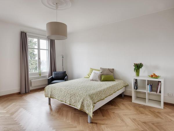 Am Pavillon, Bed&Kitchen : photo 4 de la chambre chambre double supérieure avec balcon et salle de bains commune