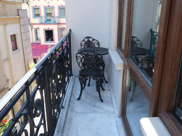 Ortaköy Hotel : photo 4 de la chambre chambre double supérieure avec balcon