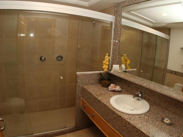 Hotel Atlântico Búzios Convention : photo 4 de la chambre chambre quadruple de luxe supérieure - vue sur mer