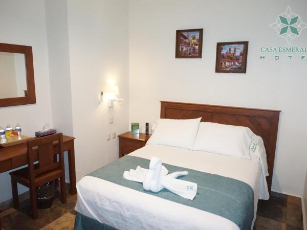 Casa Esmeralda Hotel : photo 2 de la chambre chambre double