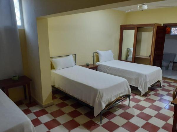 Villa Carolina Bed and Breakfast : photo 6 de la chambre chambre triple basique