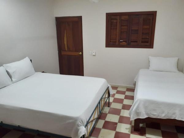 Villa Carolina Bed and Breakfast : photo 4 de la chambre chambre triple basique