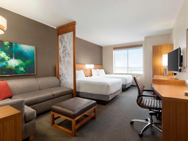 Hyatt Place Virginia Beach Town Center : photo 6 de la chambre chambre avec 2 lits queen-size et canapé-lit
