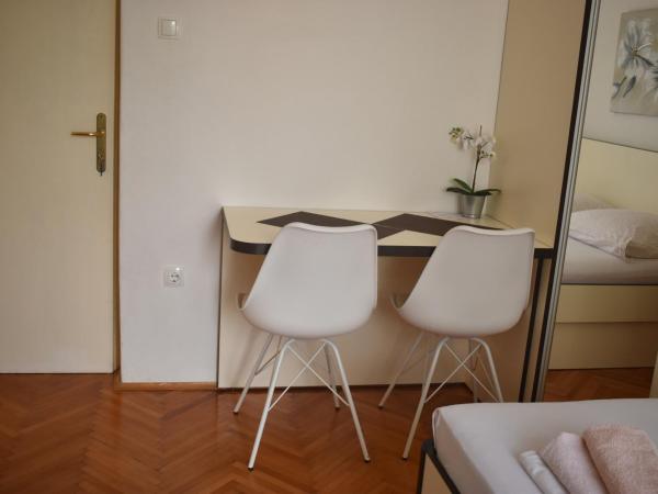 Guest House Mićin : photo 4 de la chambre studio avec balcon