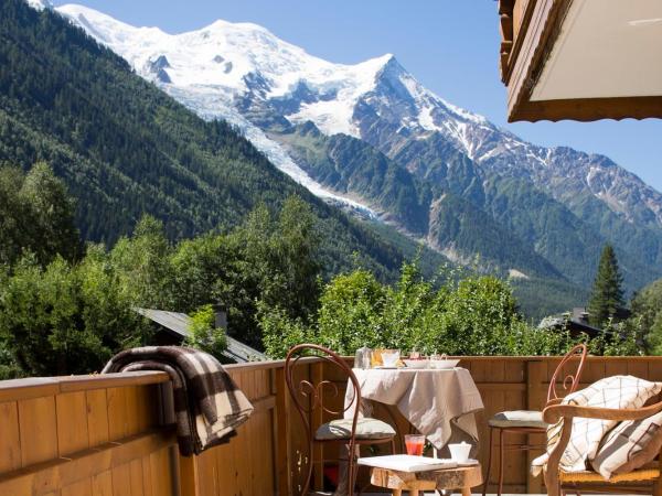 Chalet-Hôtel Hermitage : photo 3 de la chambre chambre supérieure mont-blanc avec accès au spa