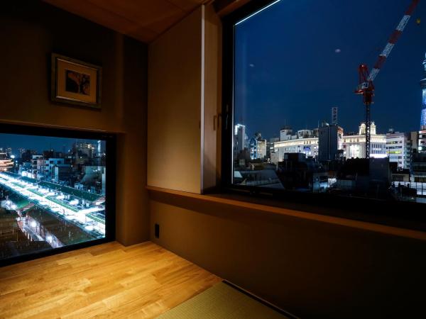 Kaminarimon Ryokan : photo 6 de la chambre chambre quadruple de style japonais