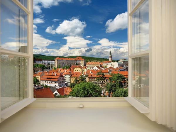 Hotel Garni Villa Areka : photo 6 de la chambre chambre double deluxe avec vue sur château
