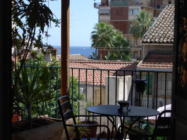 Al Mare In Città : photo 7 de la chambre chambre triple standard - vue sur mer