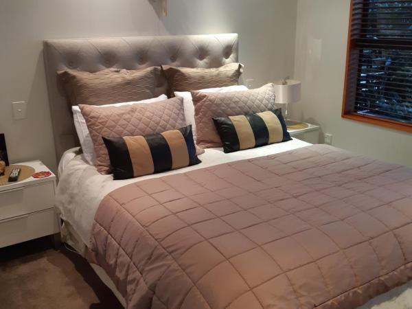 Maples on Harewood : photo 4 de la chambre the velvet suite