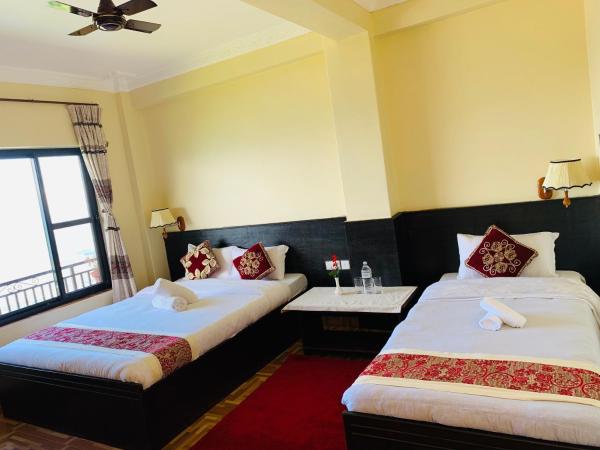 Superview Lodge Sarangkot : photo 9 de la chambre chambre familiale deluxe