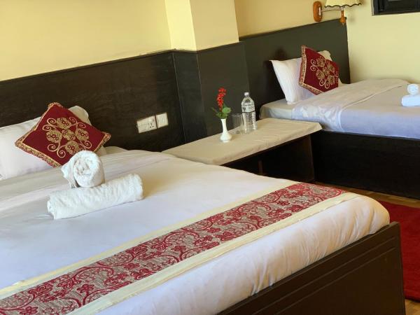 Superview Lodge Sarangkot : photo 5 de la chambre chambre familiale deluxe