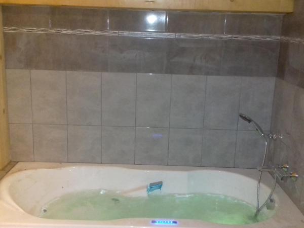 chalet le plan du rtia : photo 3 de la chambre chambre quadruple avec salle de bains