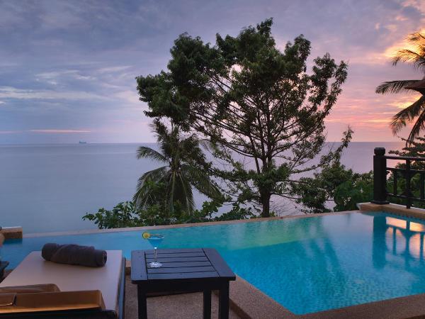 Rawi Warin Resort And Spa - SHA Extra Plus : photo 3 de la chambre villa piscine coucher de soleil