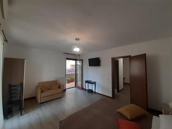 Nottetempo Verona : photo 5 de la chambre chambre de luxe (2 adultes + 1 enfant) avec salle de bains commune