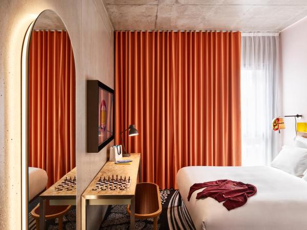 Mama Shelter Lille : photo 2 de la chambre chambre double moyenne - maman